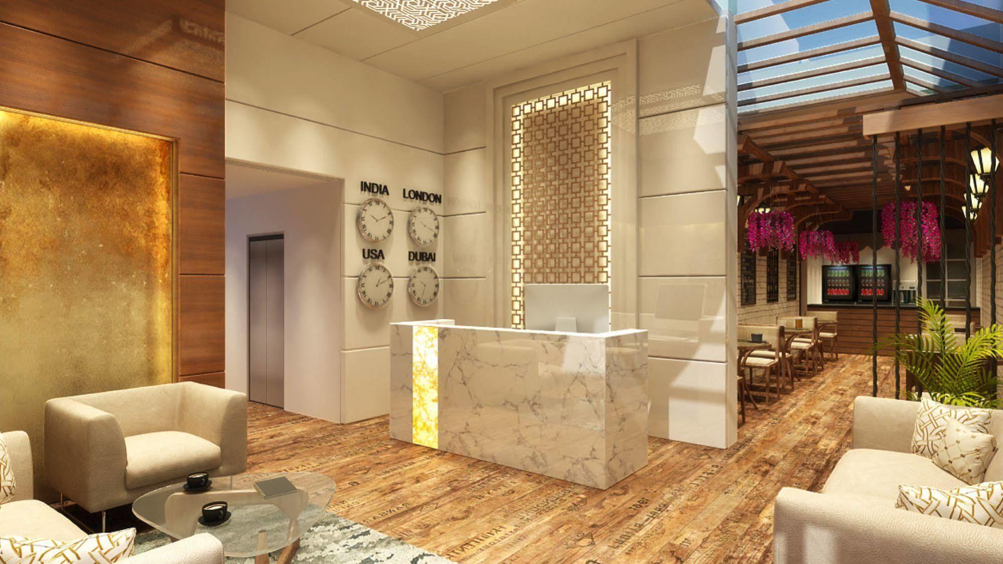 Grand Ffour Hotel Ню Делхи Екстериор снимка